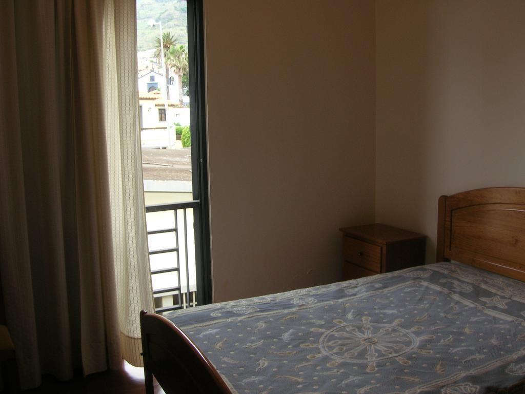 Apartamentos Amarelo 카니살 객실 사진